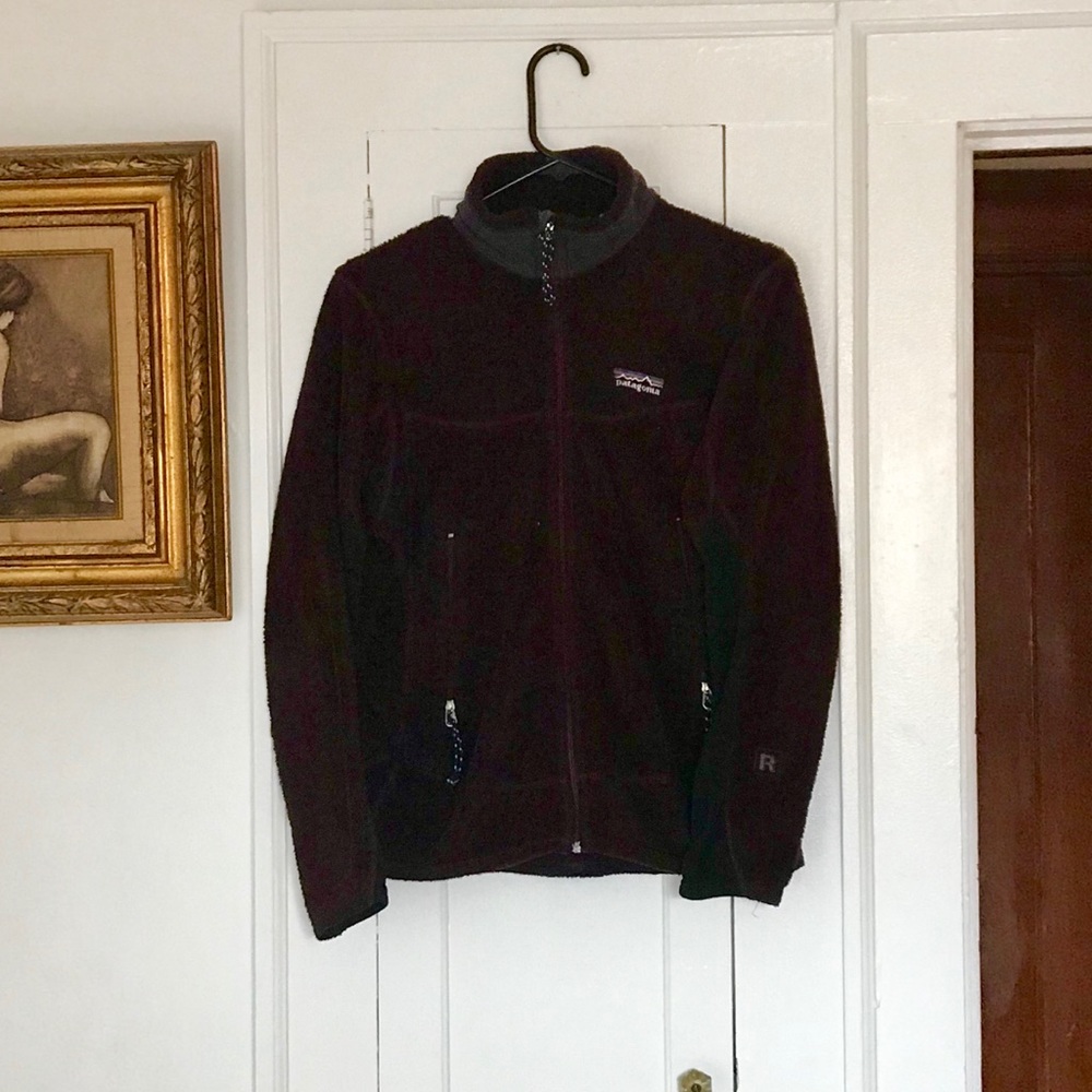 👯‍♀️Eggplant Patagonia fleece jacket